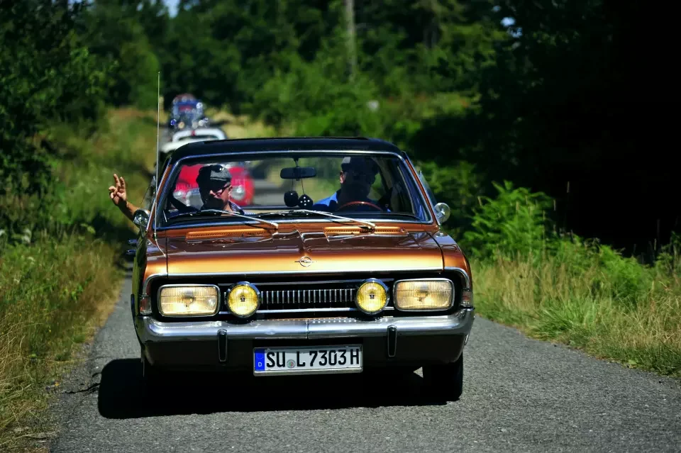 An der Ausfahrt teilnehmen